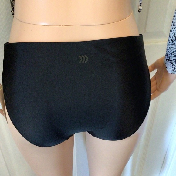 All In Motion Womens 2pc Snake Print Rash Guard Top & Bikini Bottom Set Size Med - Picture 5 of 11